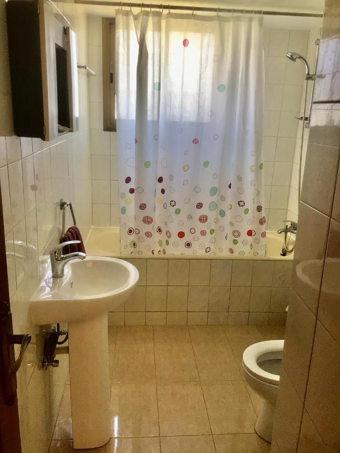King Philips Apartment Paphos Luaran gambar