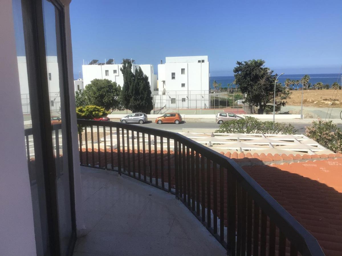 King Philips Apartment Paphos Luaran gambar