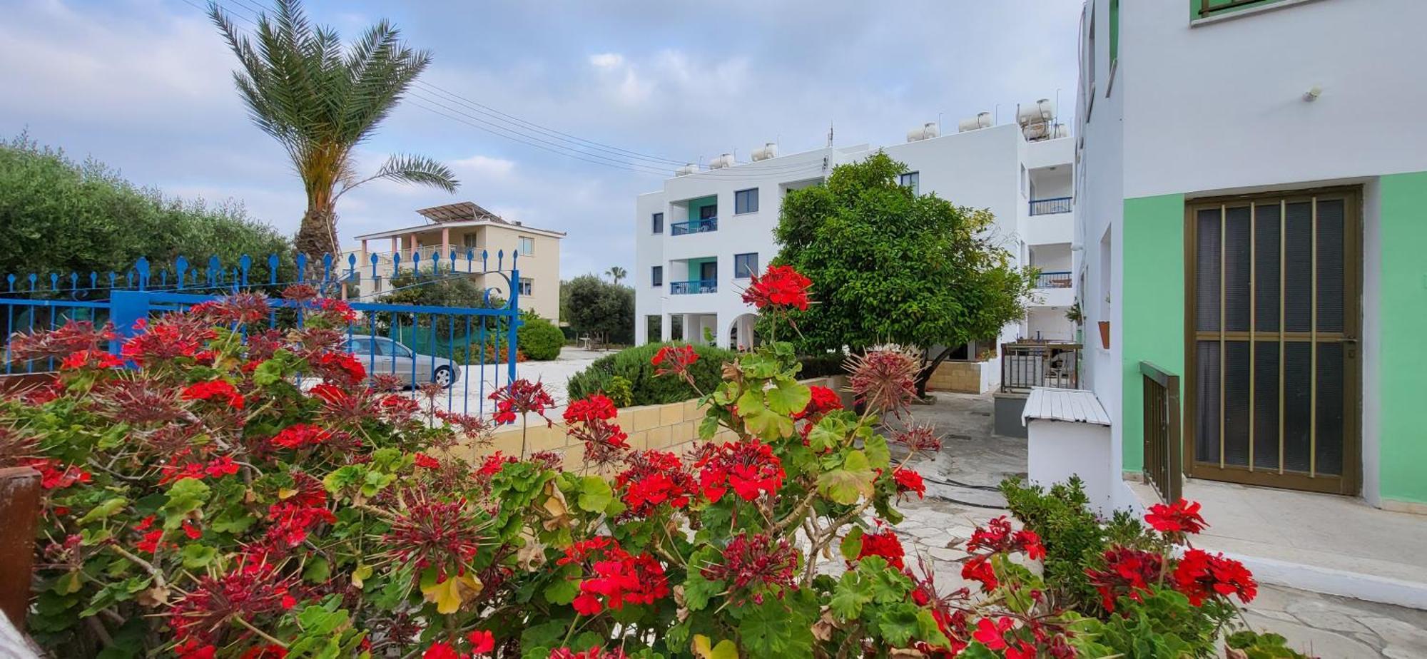 King Philips Apartment Paphos Luaran gambar