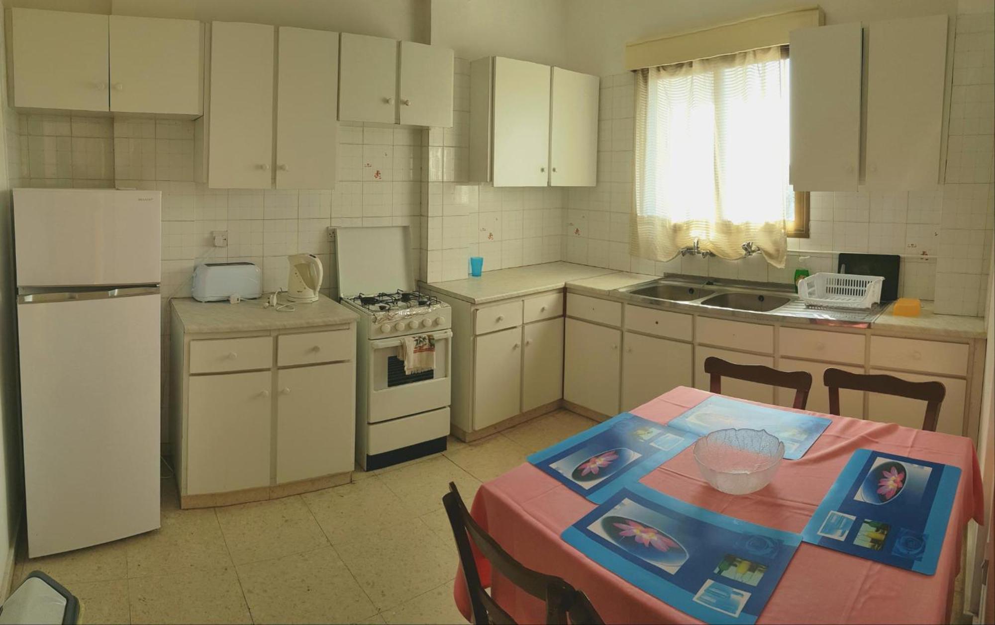 King Philips Apartment Paphos Luaran gambar